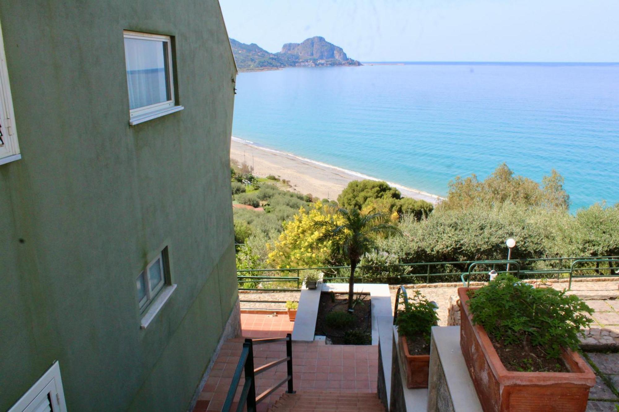 Seaside Oasis Apartment Cefalu Bagian luar foto