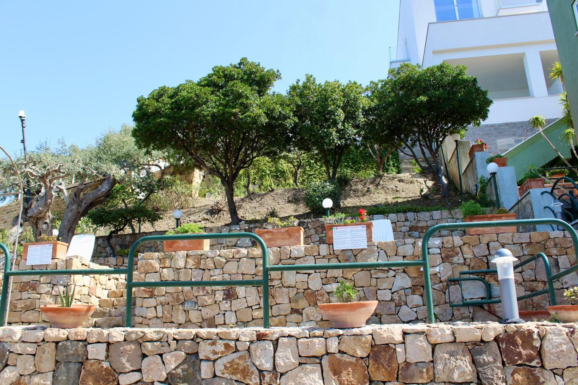 Seaside Oasis Apartment Cefalu Bagian luar foto